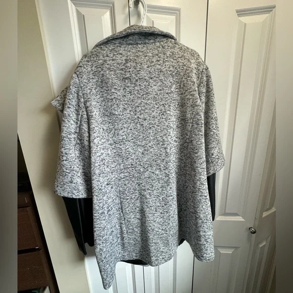 Laura’s Jacket - Picture 5 of 5